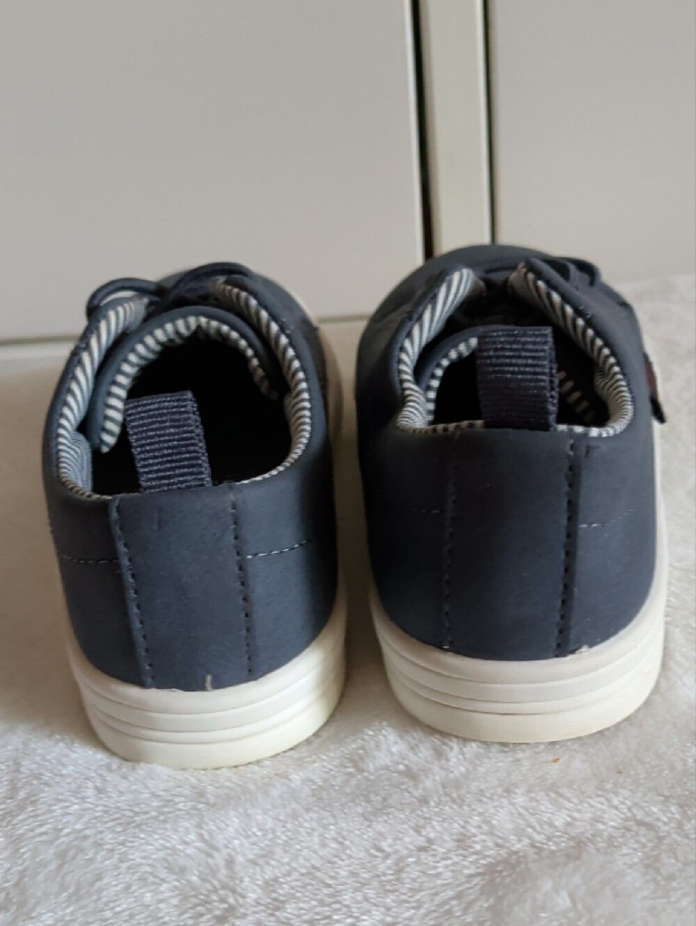 OshKosh B'gosh Navy and White Kids Lace-Up Sneakers - Picture 4 of 7